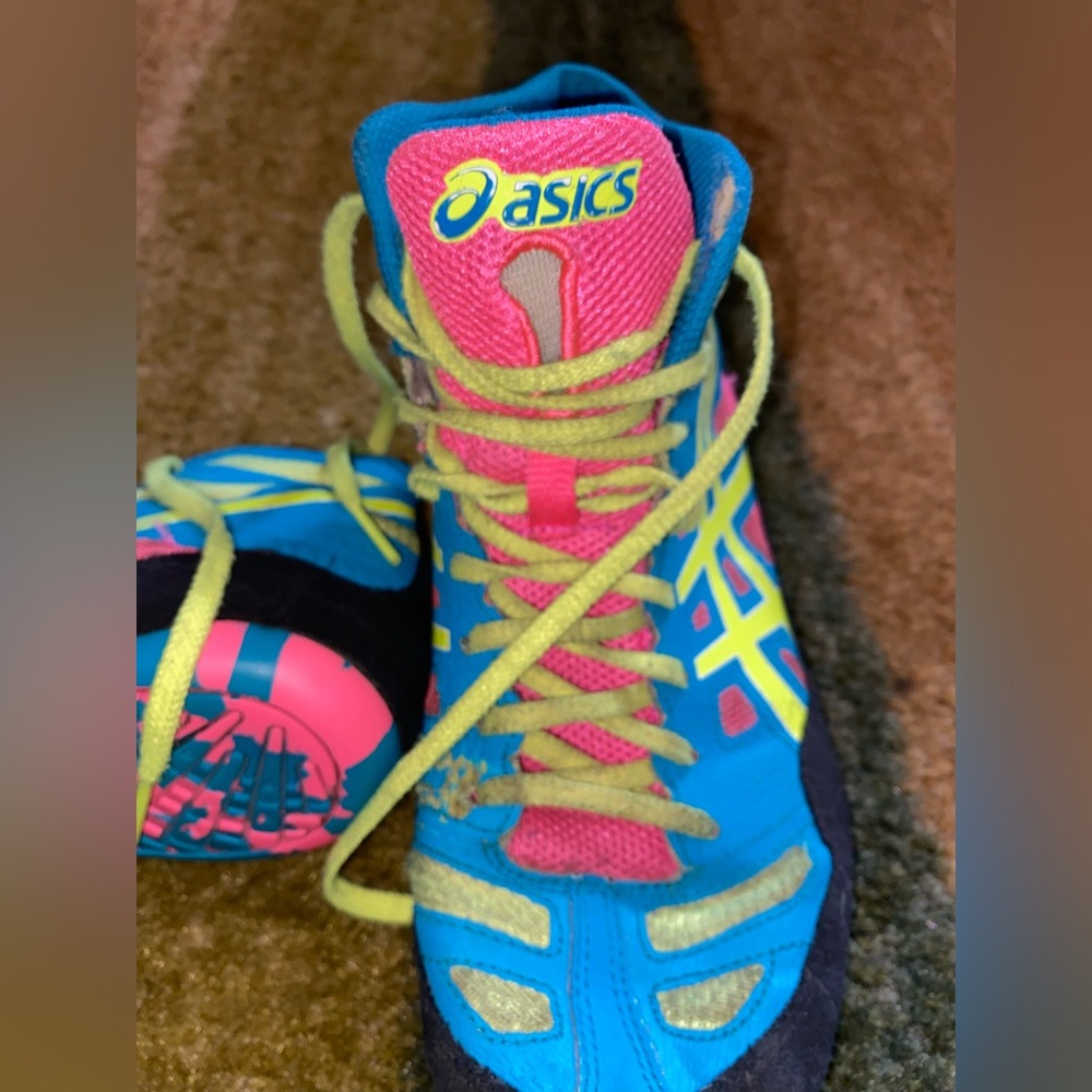 Wrestling Shoes-  Oasics